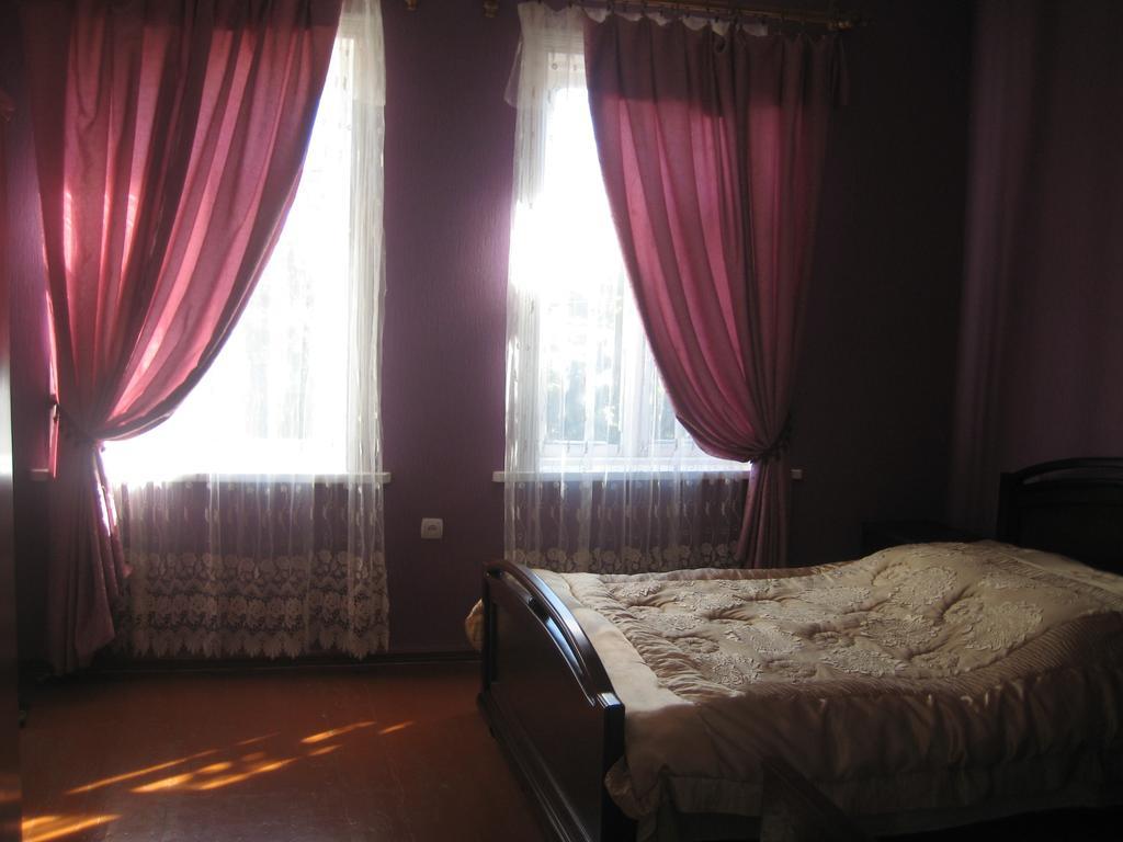 Guesthouse Gegi Kutaisi Quarto foto